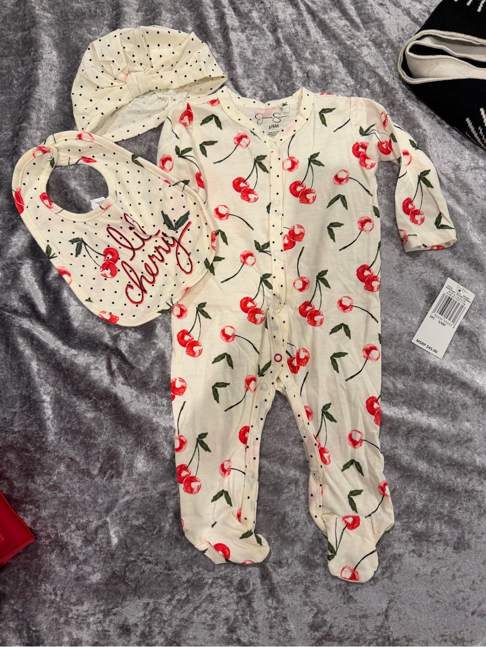 Jessica Simpson Baby - 3 piece cherry set